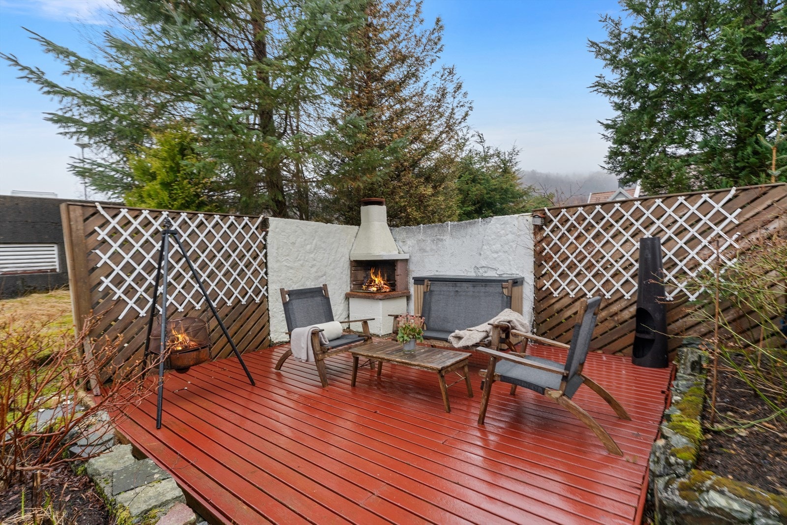 - Enebolig over to plan i et populært, familievennlig nabolag på Nattlandsfjellet - Galleribilde