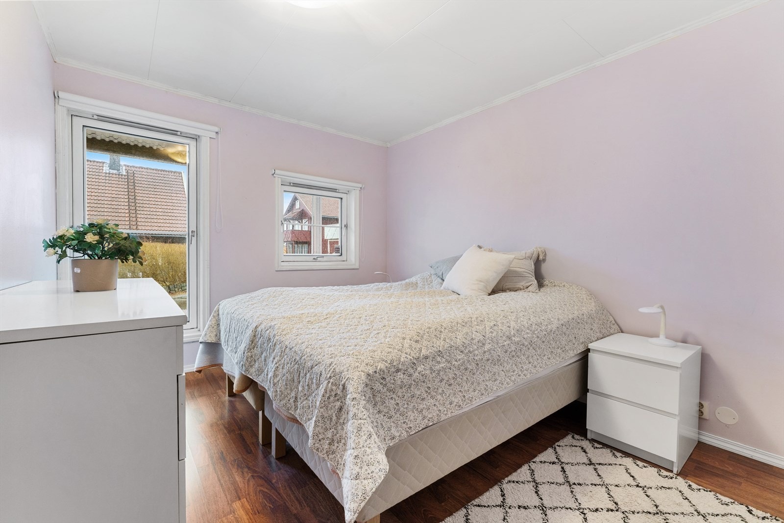 - Det andre soverommet er like stort og måler 11,4 m² - Galleribilde