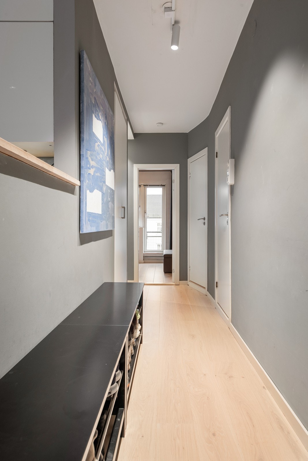 Det er montert porttelefon. Velkommen på visning! Galleribilde