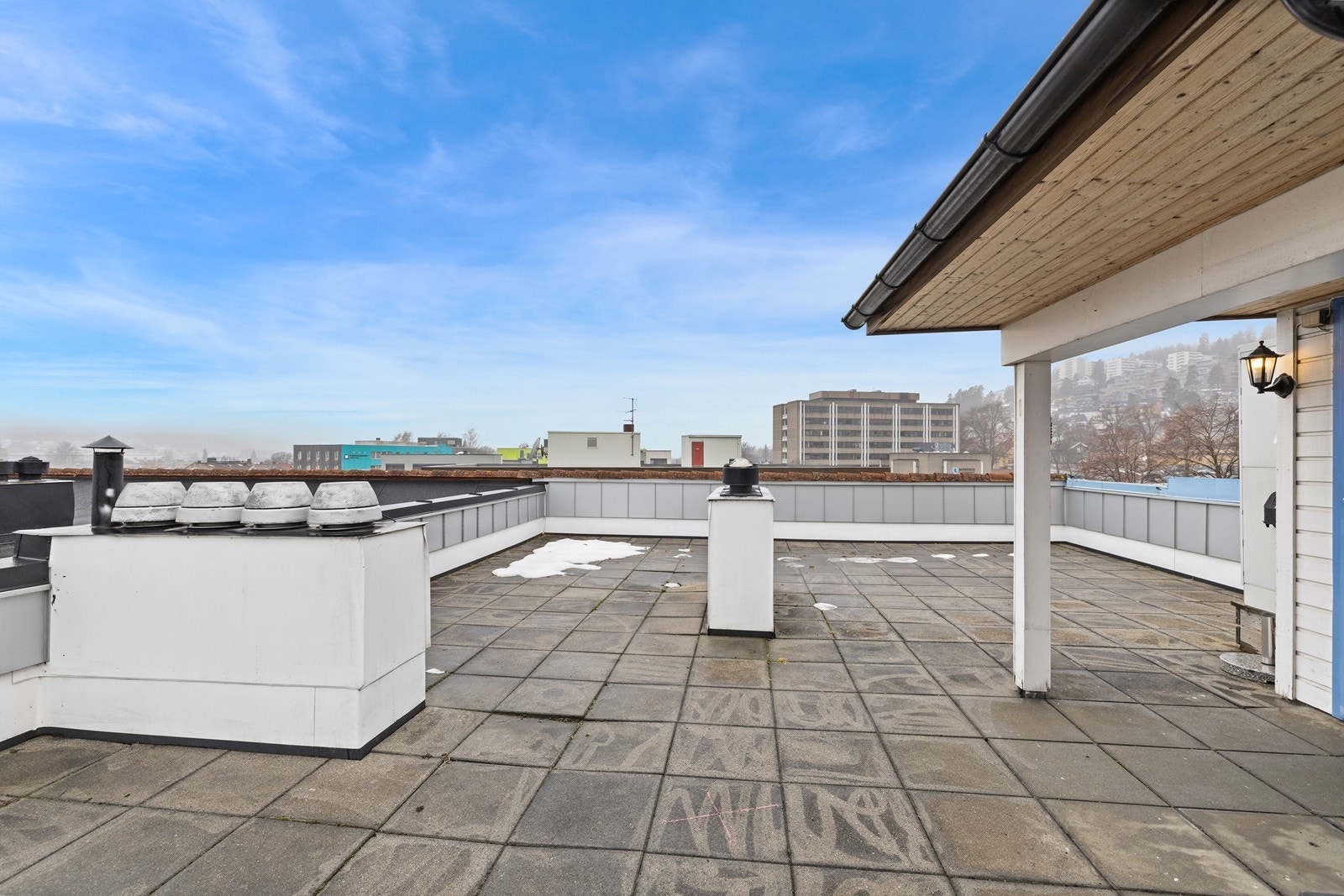 Felles takterrasse tilgjengelig for beboerne. Galleribilde