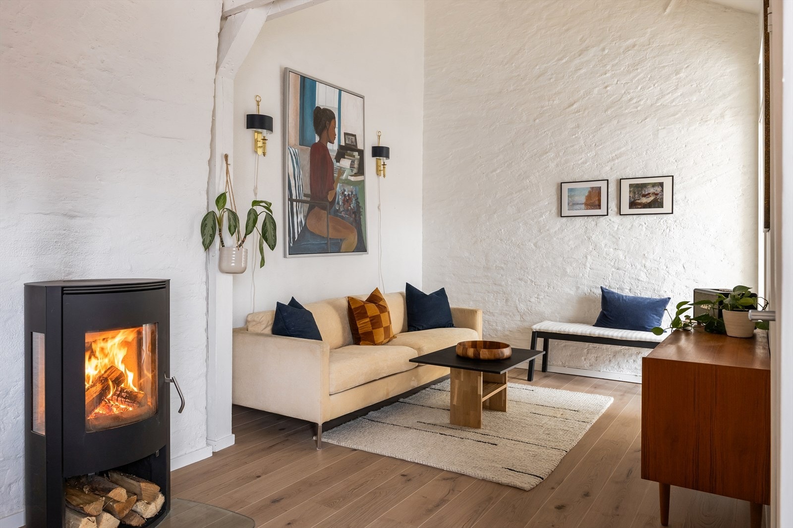 Stuen er på 14,4 og byr på flere møbleringsmuligheter. Galleribilde