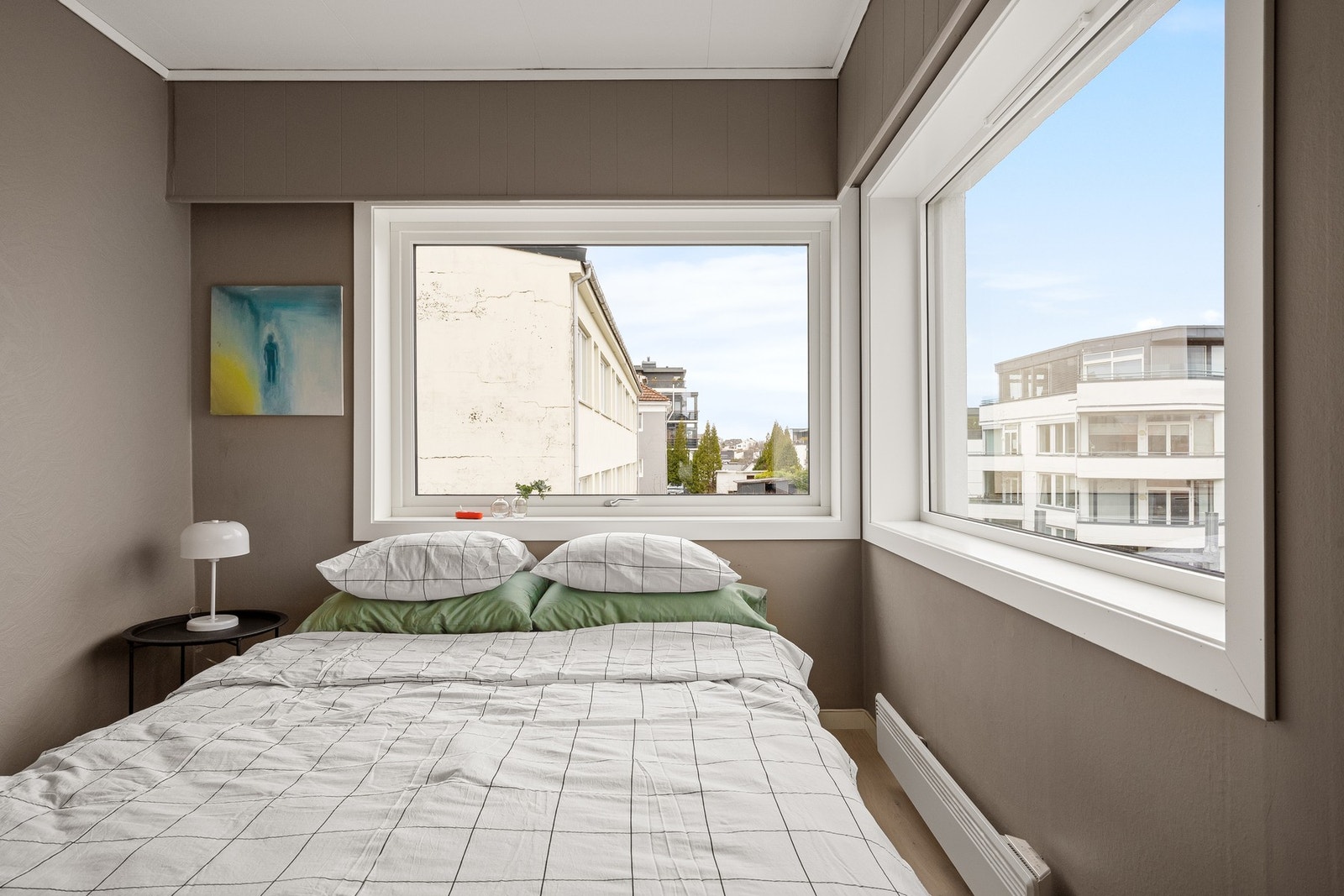 Alle vinduene i leiligheten er nye i 2026. Galleribilde