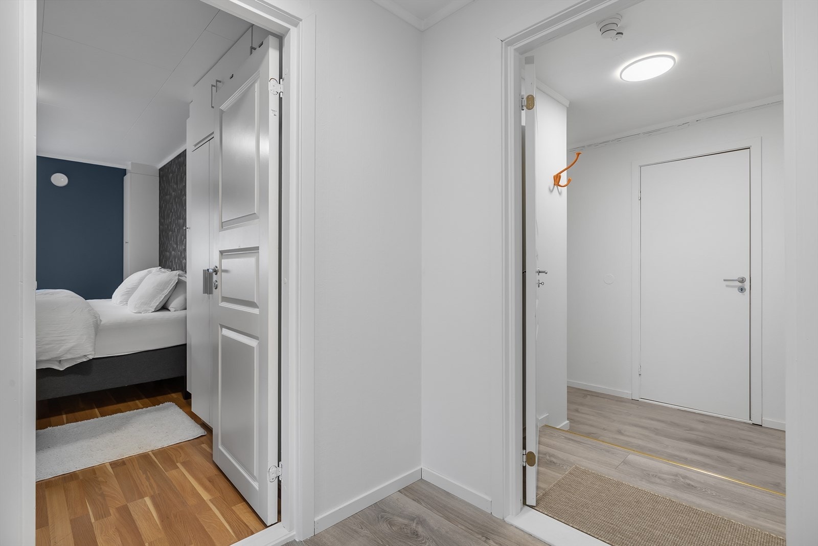 Soverom 2 og entre som deles med hybelen - som kan leies ut Galleribilde