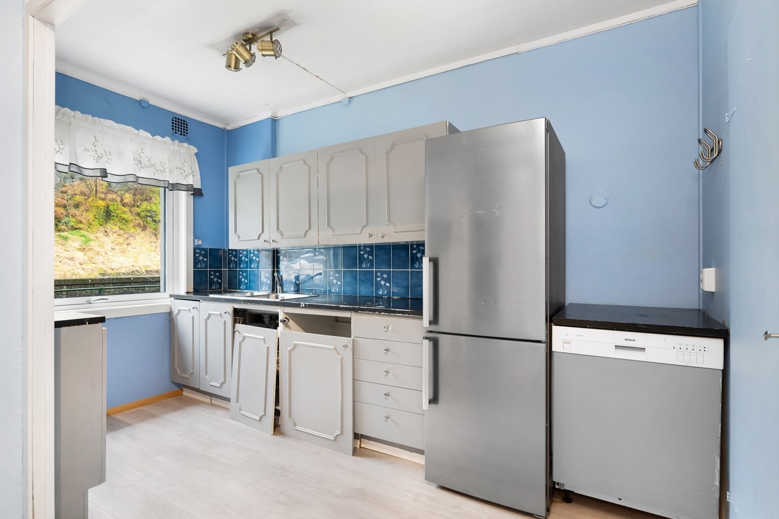 Kjøkkenet er 7,3 m². Galleribilde