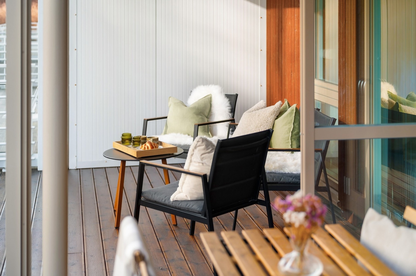 Her har du gode solforhold og mulighet for grilling. Perfekt for sosiale sammenkomster i sommerhalvåret. Galleribilde