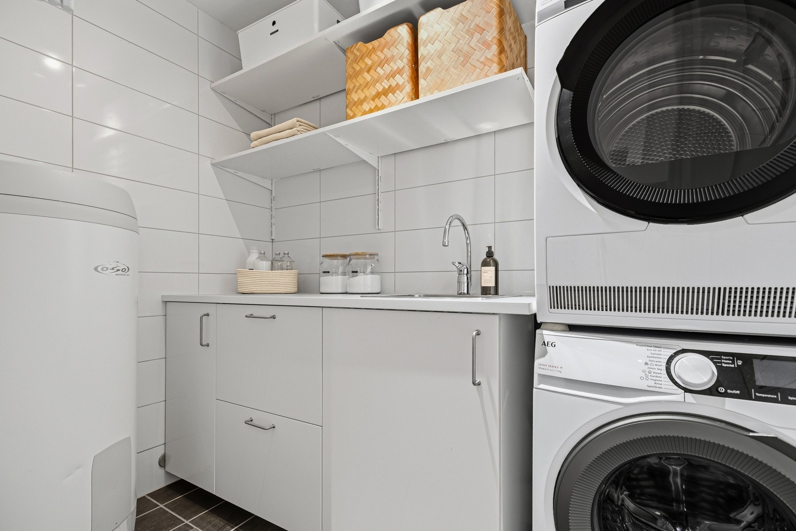 Vaskerom i kjeller renovert i 2017. Her ble gulvet senket for å få god takhøyde. Galleribilde