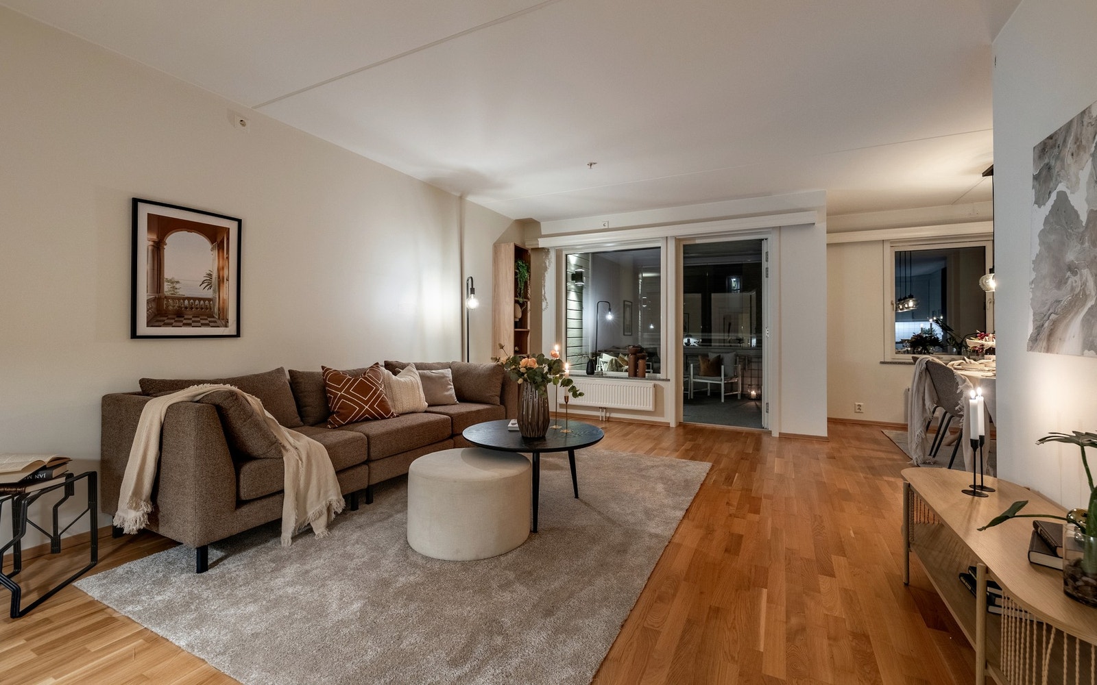 Thomas Sørlie v/Privatmegleren har gleden av å presentere Kolbotnveien 42! Galleribilde