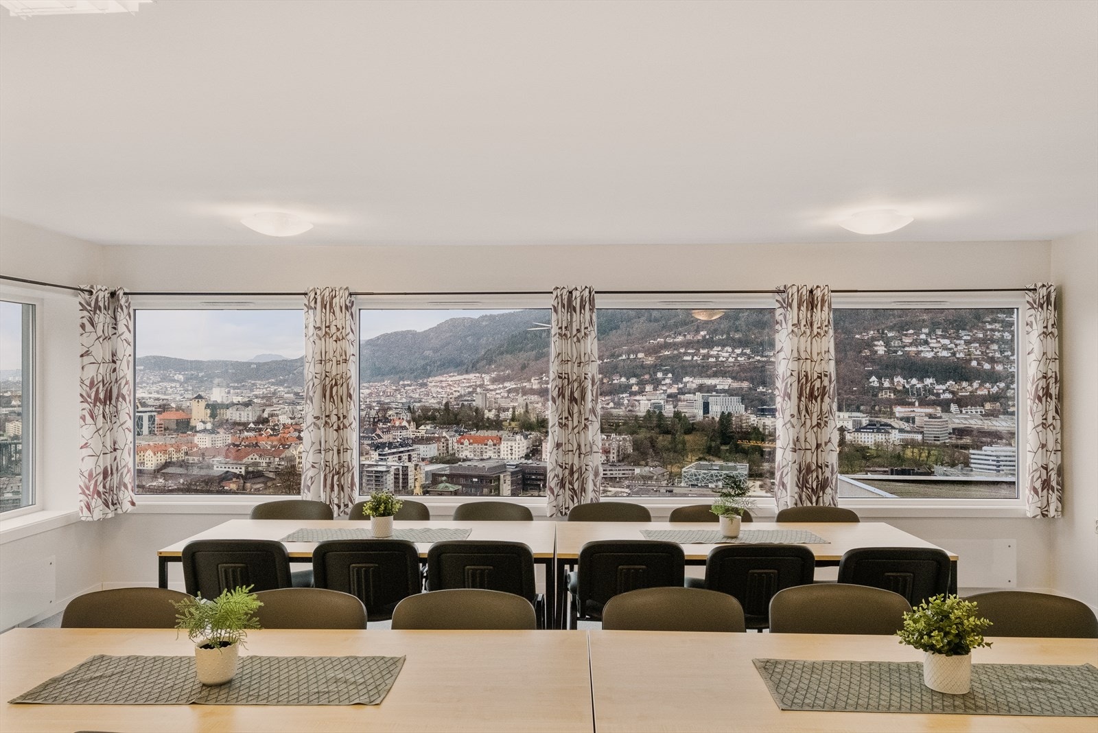 Vafler og vennskap her hver første fredag i måneden Galleribilde