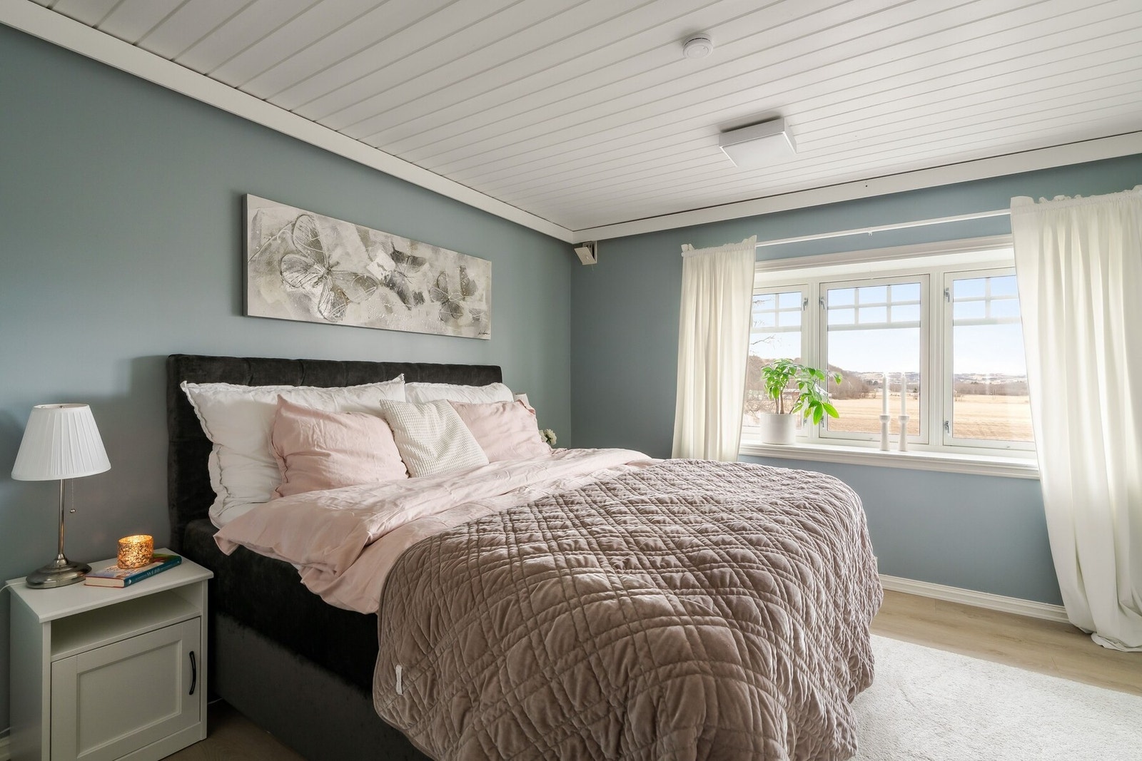 Soverommene har gode størrelser og praktiske løsninger. Galleribilde