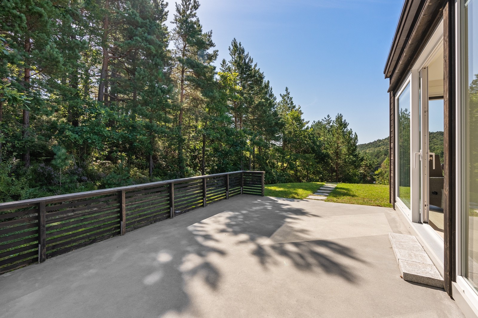 Terrasse i betong Galleribilde