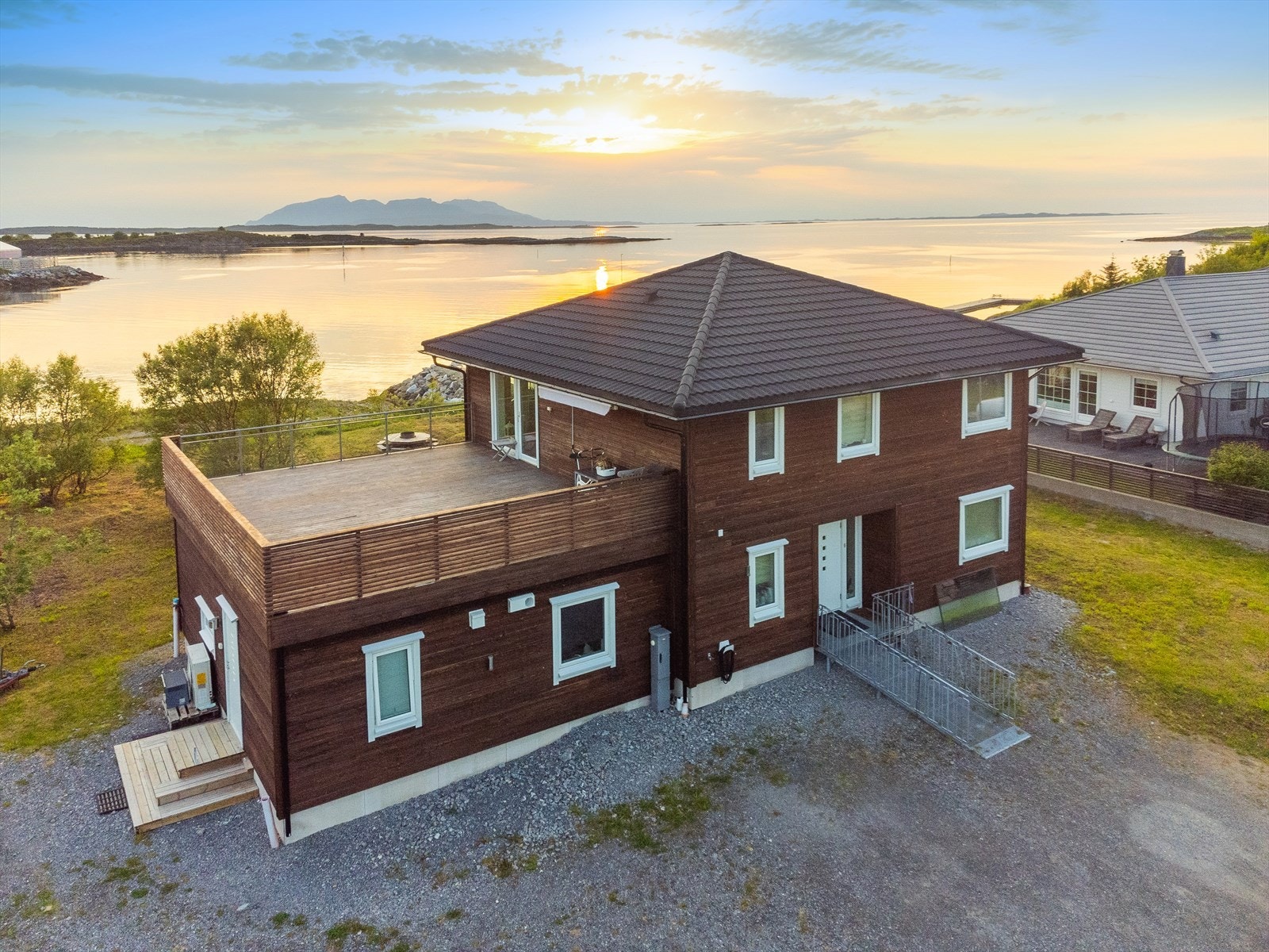 Velkommen til Damberget 13A som her presenteres av eiendomsmegler Elin Edblad - Aktiv Eiendomsmegling. Foto: DBN Boligfoto Galleribilde