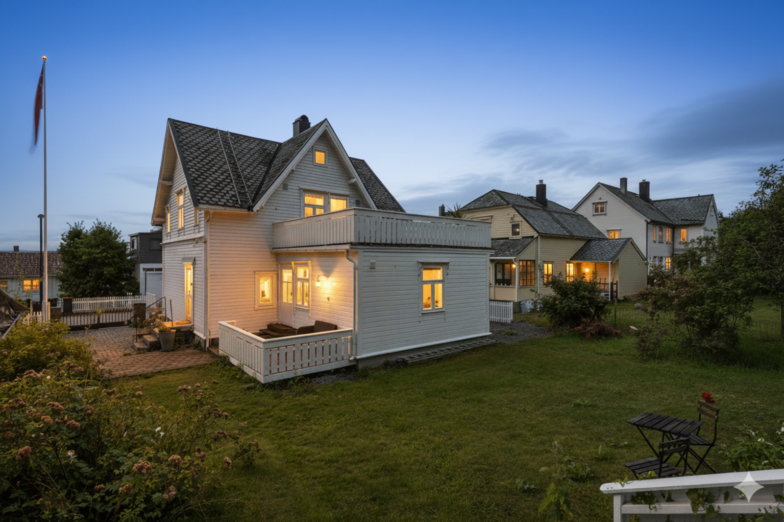 I tilbygget er det to rom i dag hvorav ett benyttes til soverom og det andre er et bad. Begge rommene har blitt renovert i hhv. 2025 og 2017. Galleribilde