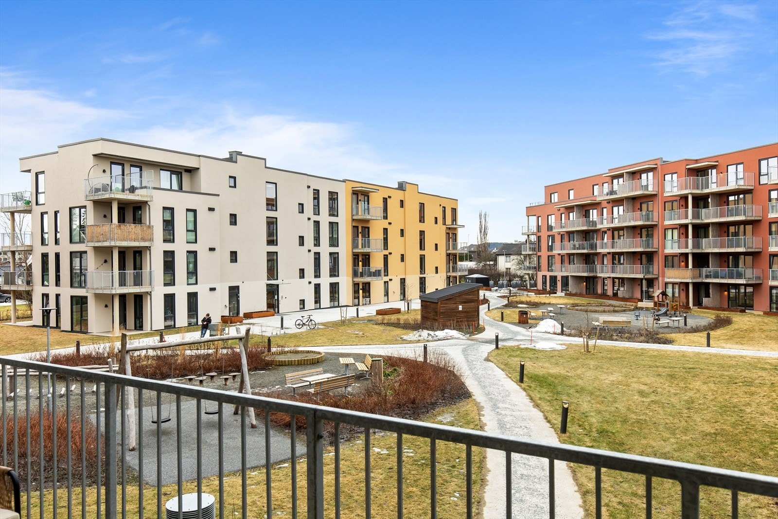 Utsikt fra balkong Galleribilde