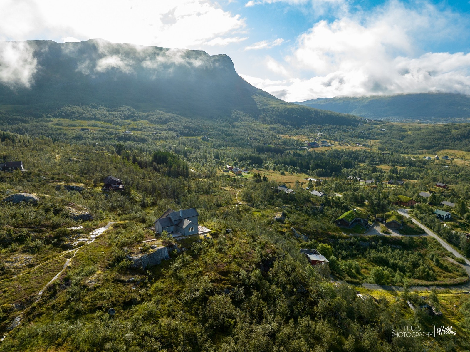 Området ligger i vill, vakker og rå natur Galleribilde