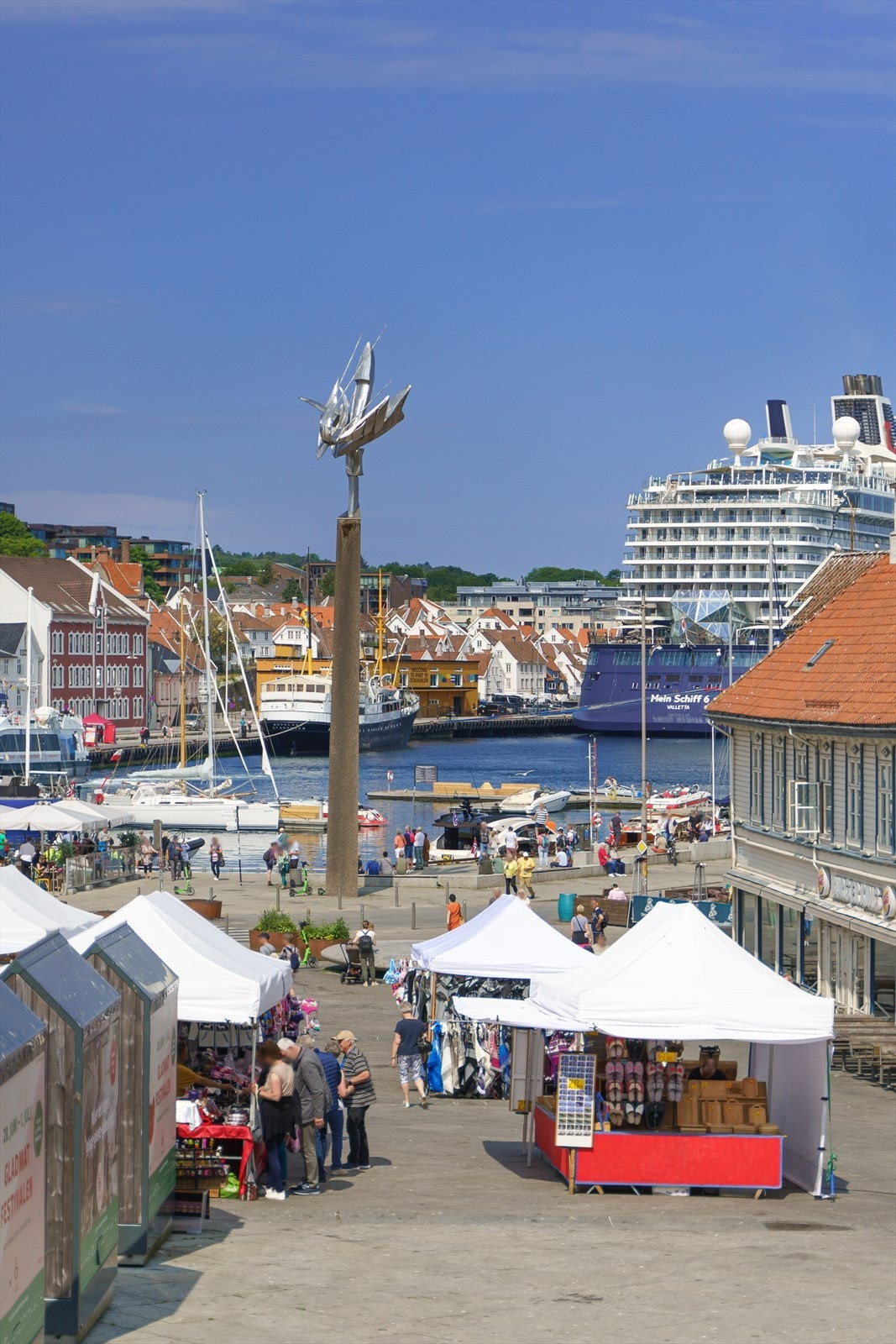 Vågen i Stavanger er nærmeste nabo. Galleribilde
