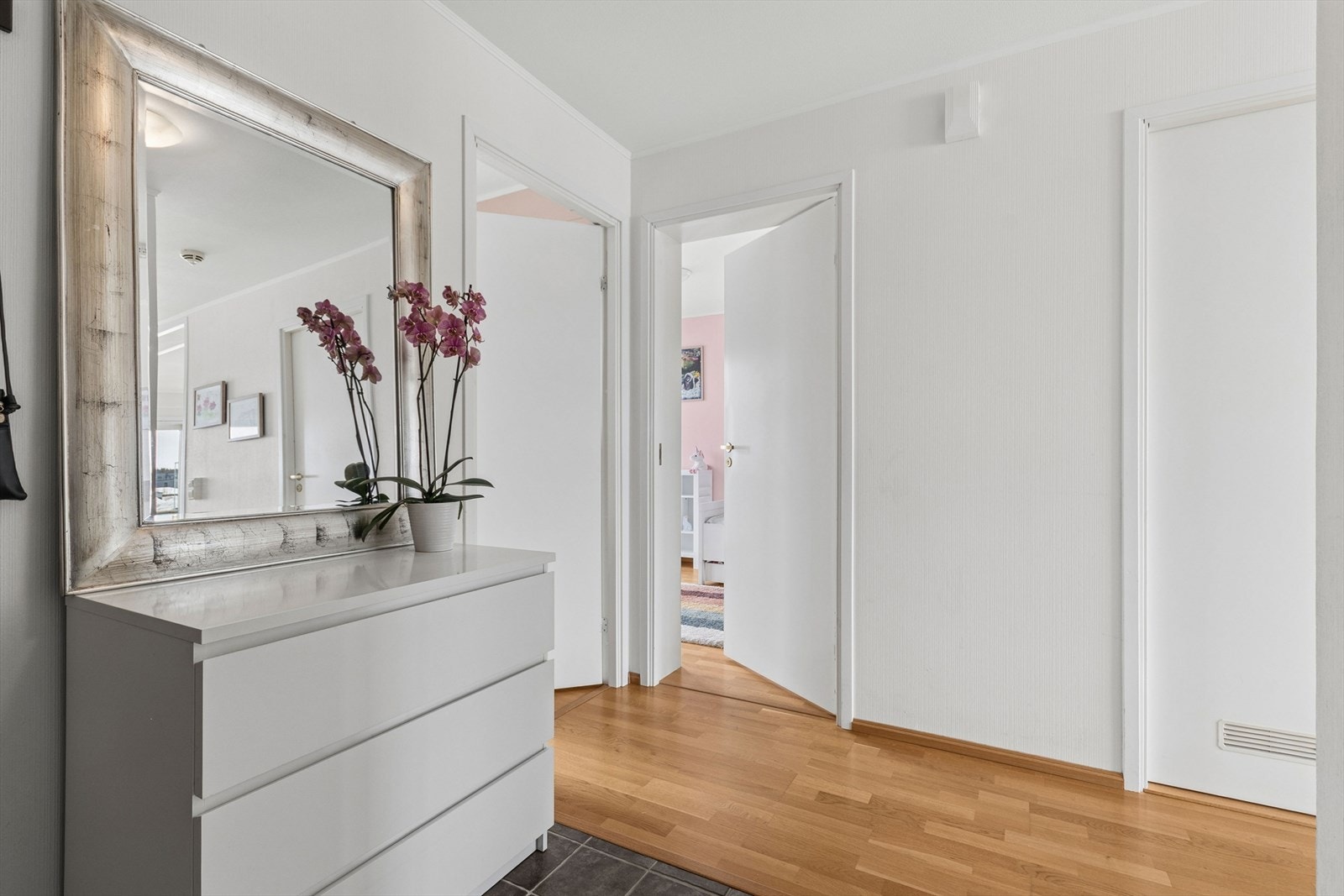 Velkommen_inn Galleribilde