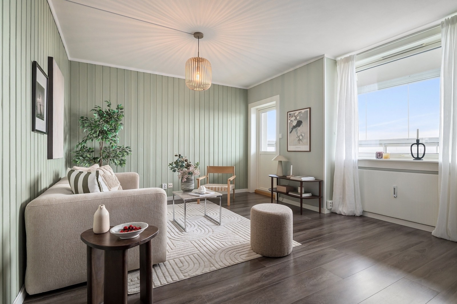 Fra stuen har man adgang til en flott balkong med fin utsikt. Galleribilde