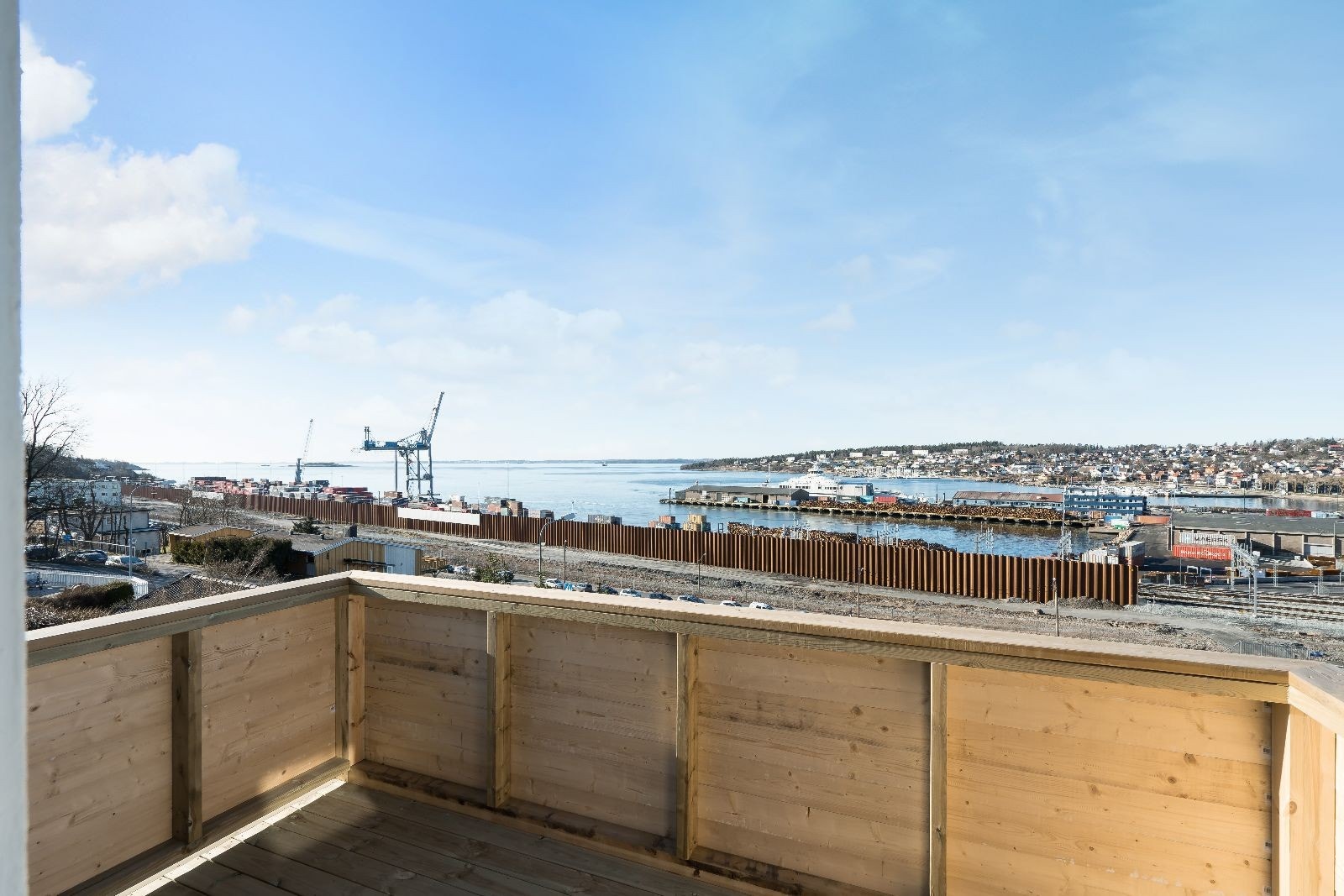 Nydelig sjøutsikt (bildet er fra balkong i 2.etg.) Galleribilde
