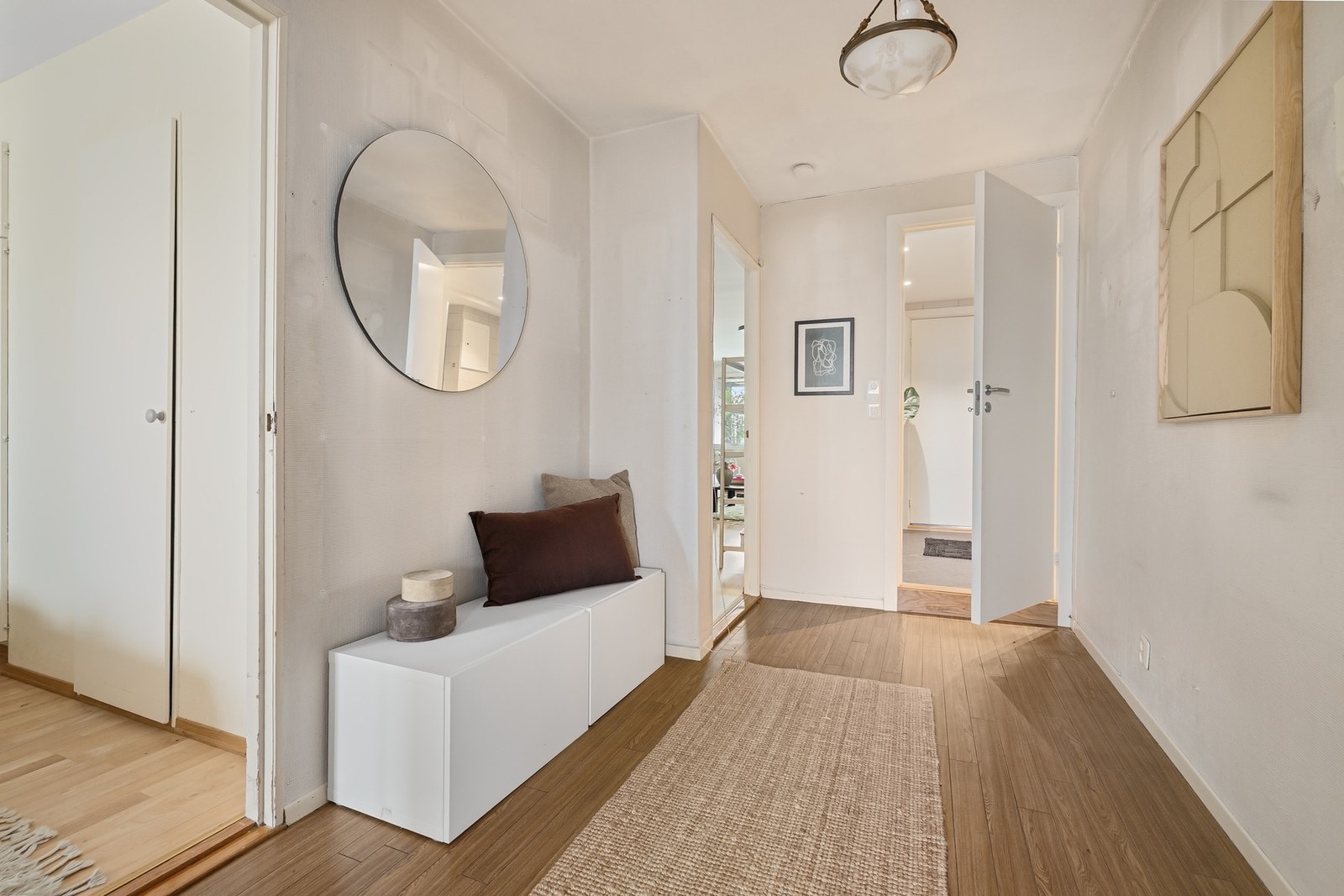 Her kan du skape en hyggelig velkomstfølelse.
Førsteinntrykket - klart for å formes etter din stil Galleribilde