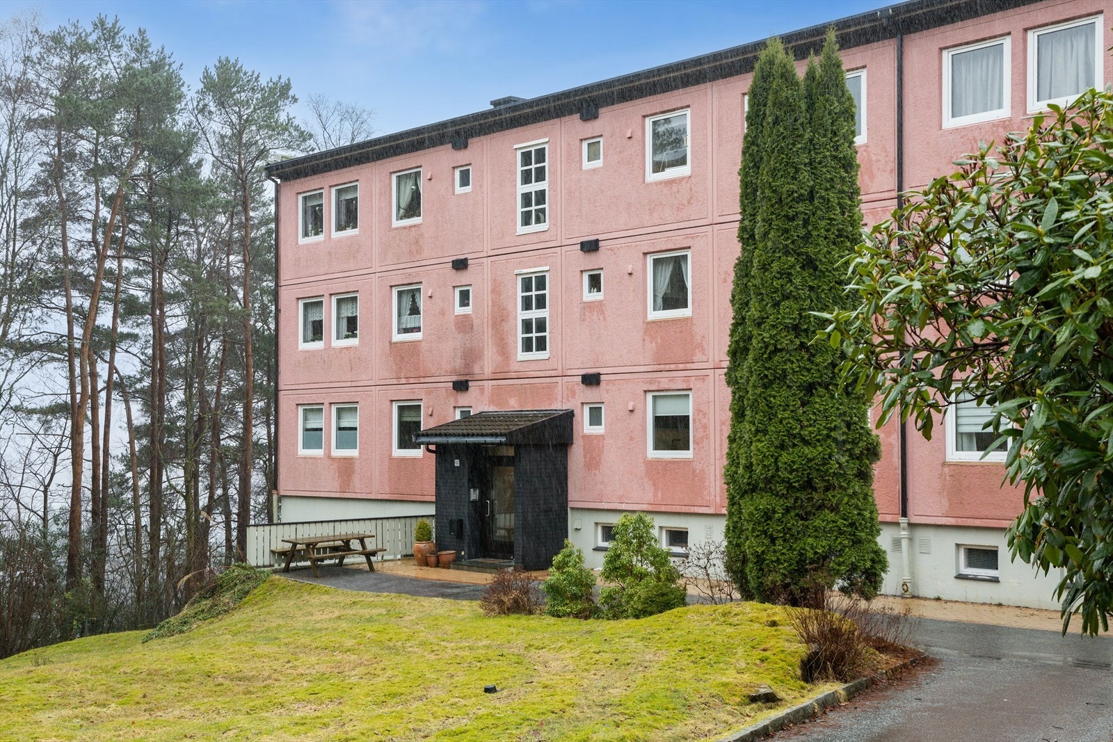 Endeleilighet beliggende i høy 1. etasje Galleribilde