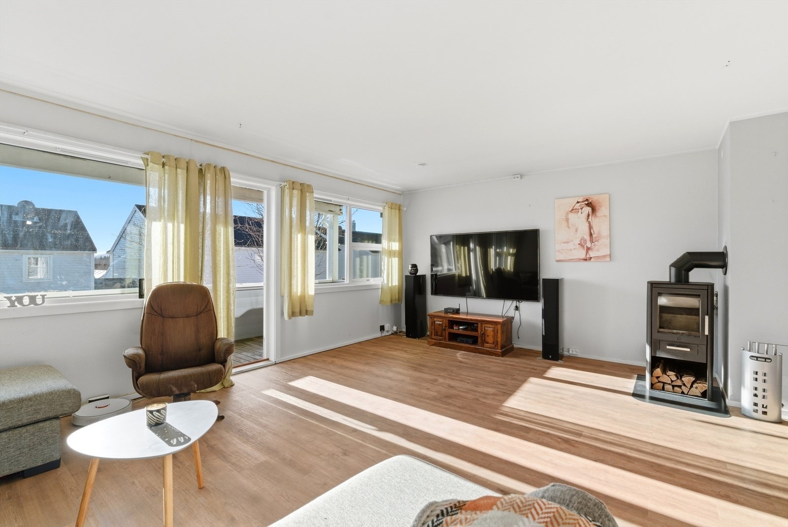 Utgang til balkong. Galleribilde