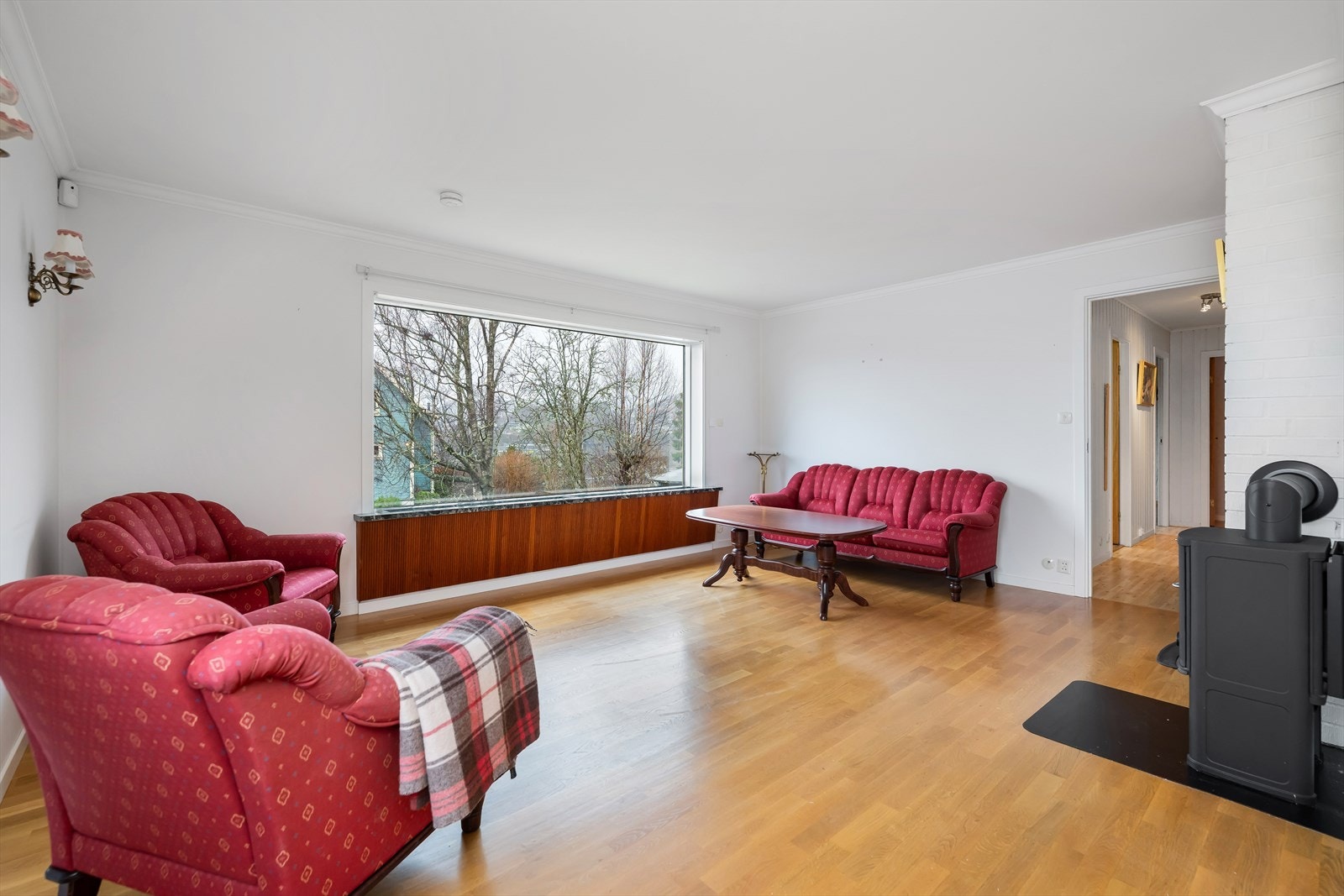 Romslig stue på ca. 29 m². Galleribilde
