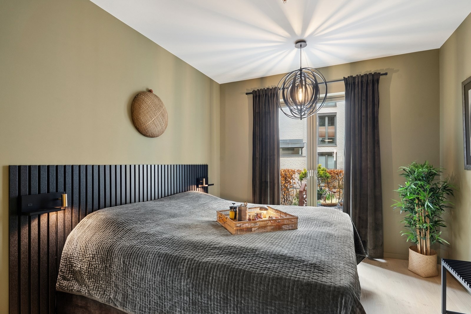 Fra soverommet er det også utgang til uteplassen. Galleribilde