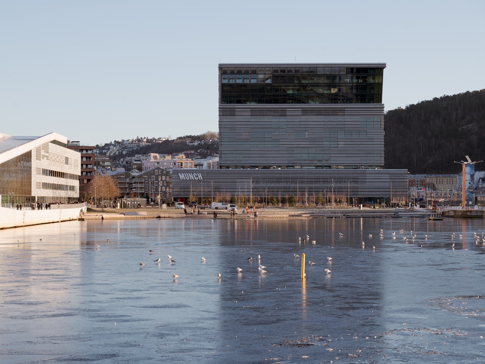 Bjørvika med Deicmanske og Operaen er ikke langt unna Galleribilde