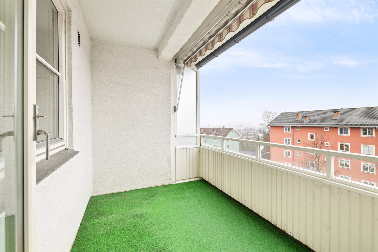 Balkongen er på 6 kvm. Galleribilde