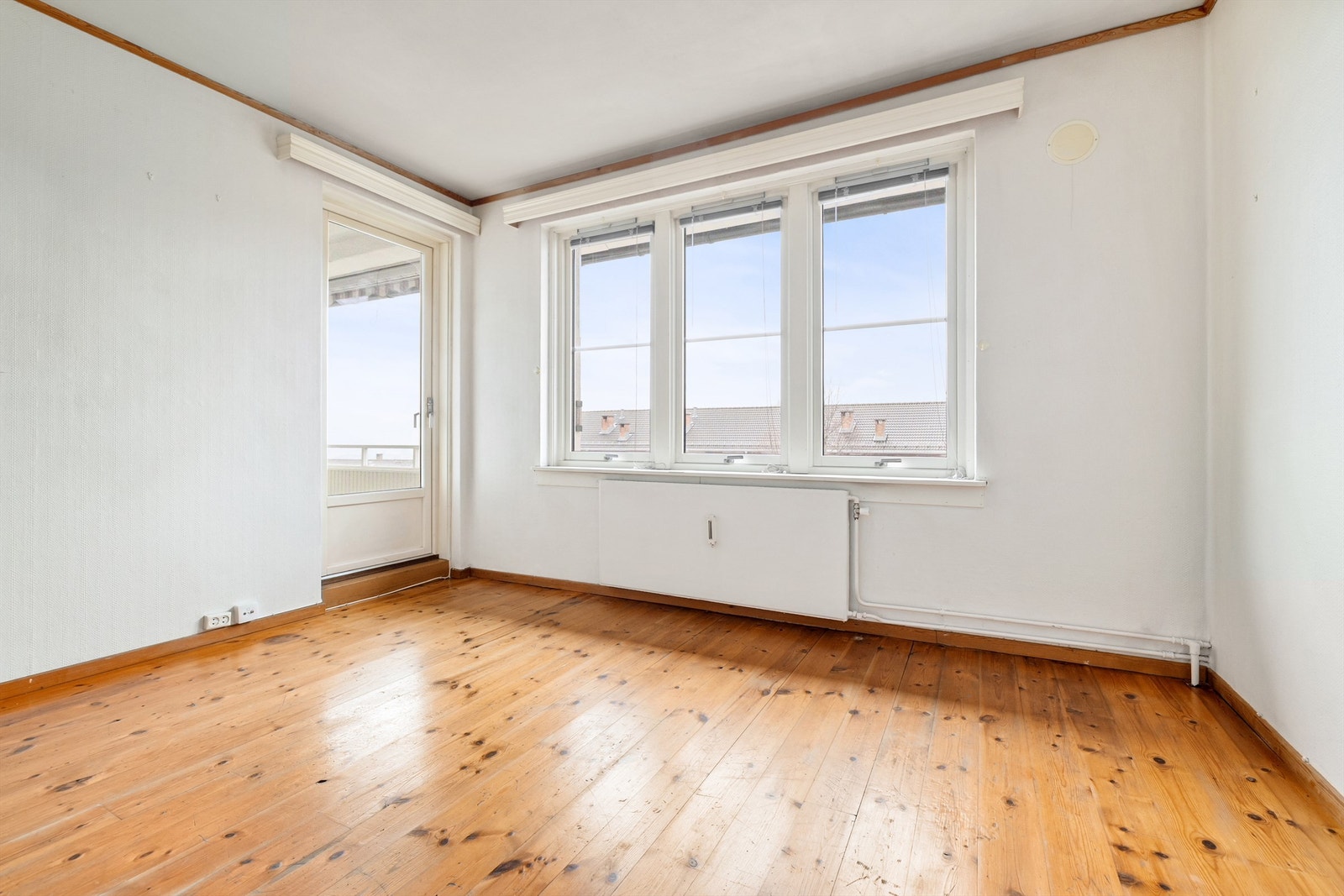 Direkte utgang til vestvendt balkong. Galleribilde