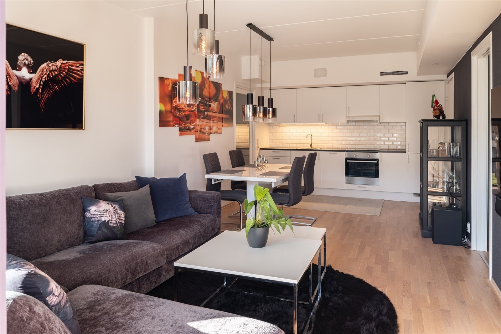 Leiligheten er vurdert til gjennomgående TG1 av takstmann. Det er også verdt å merke seg den gode takhøyden! Galleribilde