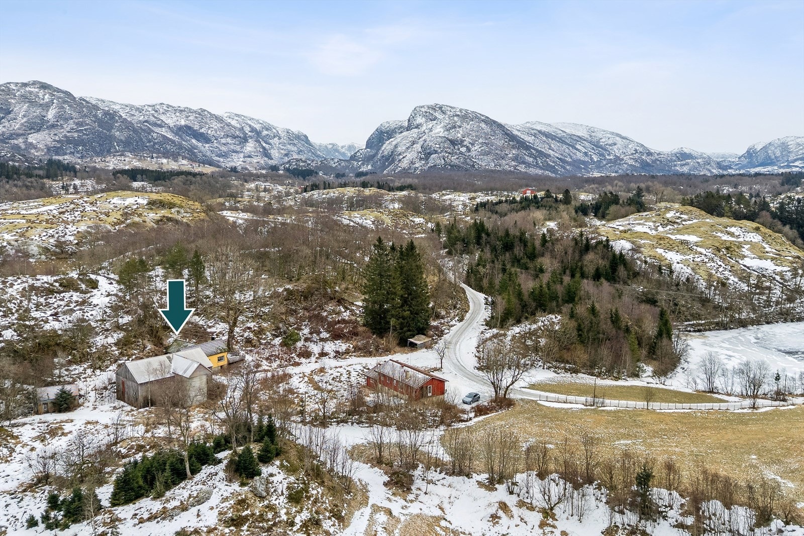 Eiendommen har jaktrettigheter og er deltaker i Skailand og Hæstad vald Galleribilde
