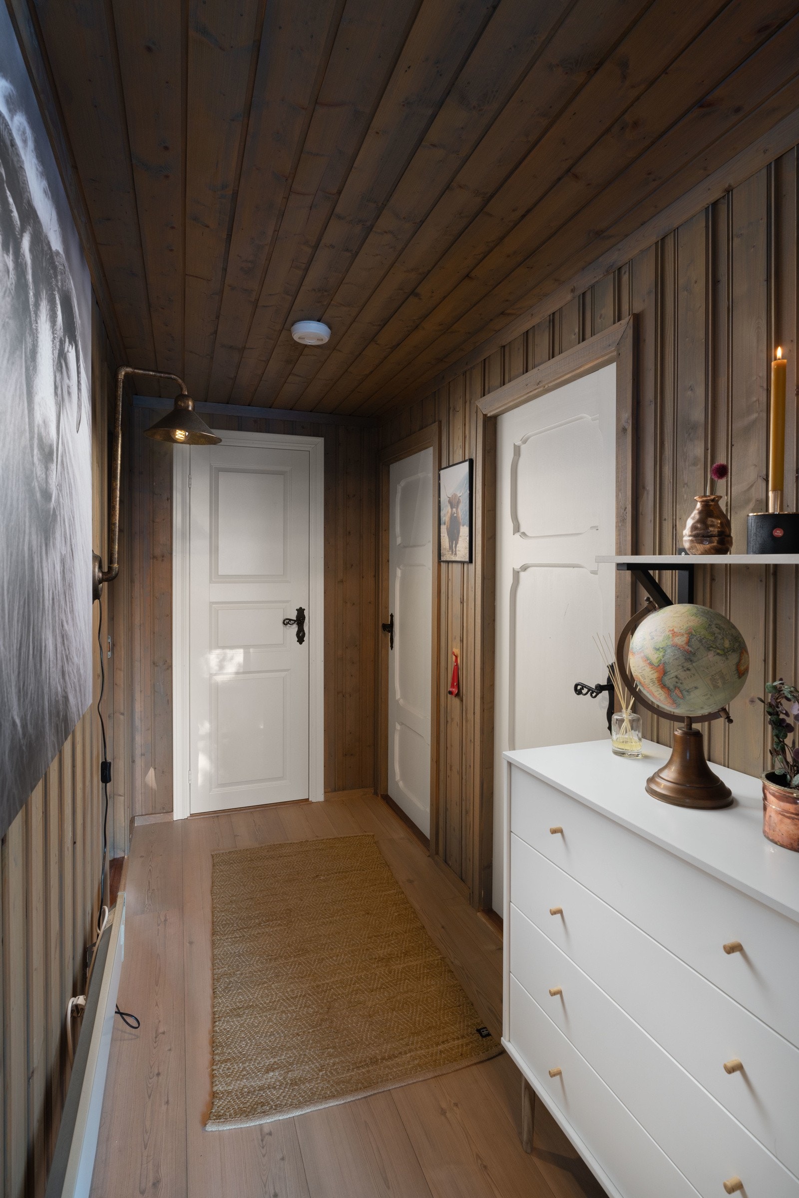 Gang mot soverom. Galleribilde