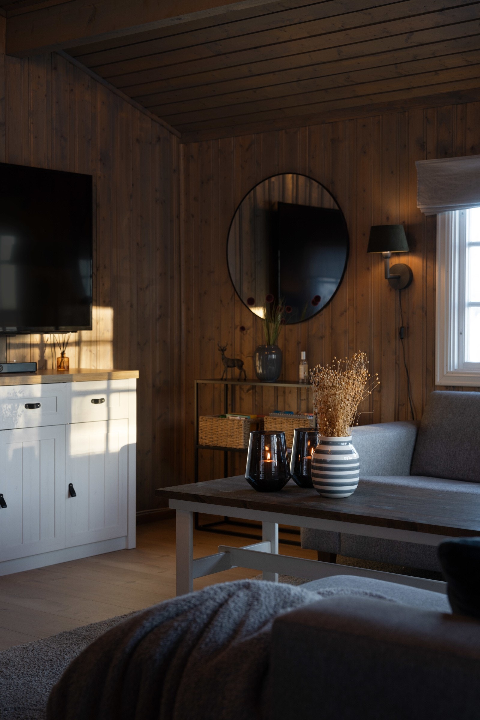 Hytteidyll. Galleribilde