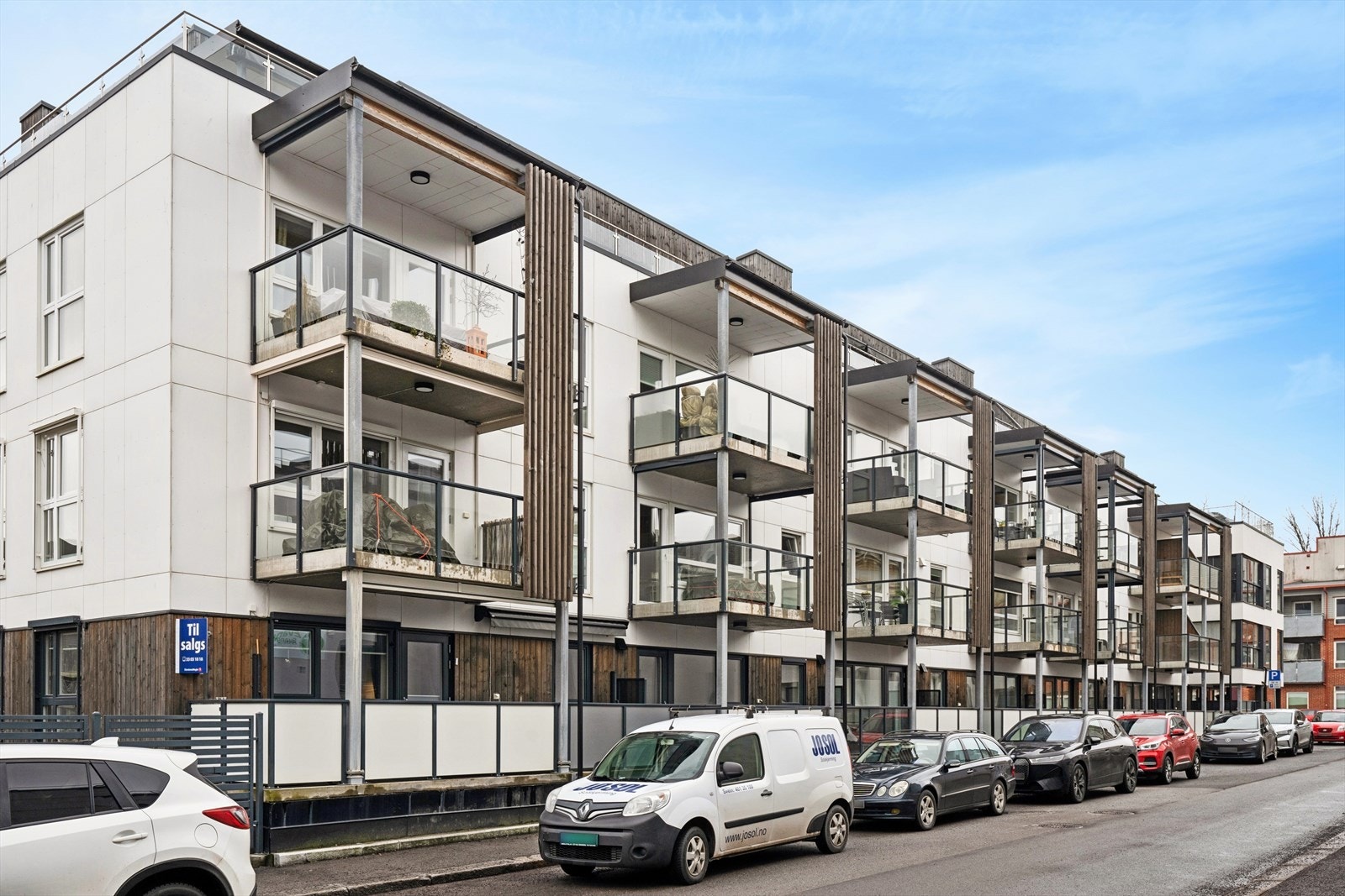 Det er kort vei til alt av Horten sentrums fasiliteter og tilbud med flere kjøpesentre, flotte turområder, samt et bredt kollektivtilbud. Galleribilde