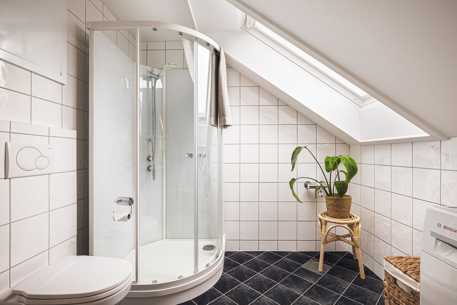 Badet har behagelig gulvvarme, for ekstra komfort. Galleribilde