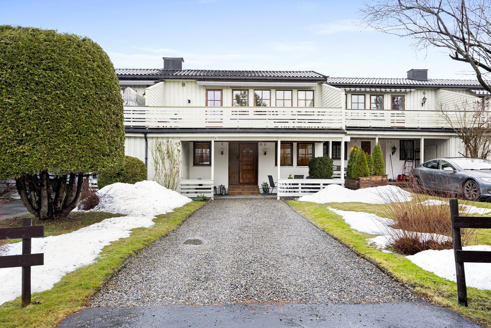 Velkommen til Sørenstuvegen 4B, et flott rekkehus i borettslag med terrasse og hage. Foto: Espen Edin Døhlen v/ImageDay Galleribilde