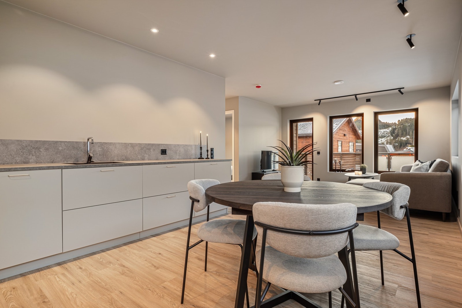 Her får du en lys og moderne leilighet ferdigstilt i november 2025. Her får du lave omkostninger ved kjøp av nybygg Galleribilde