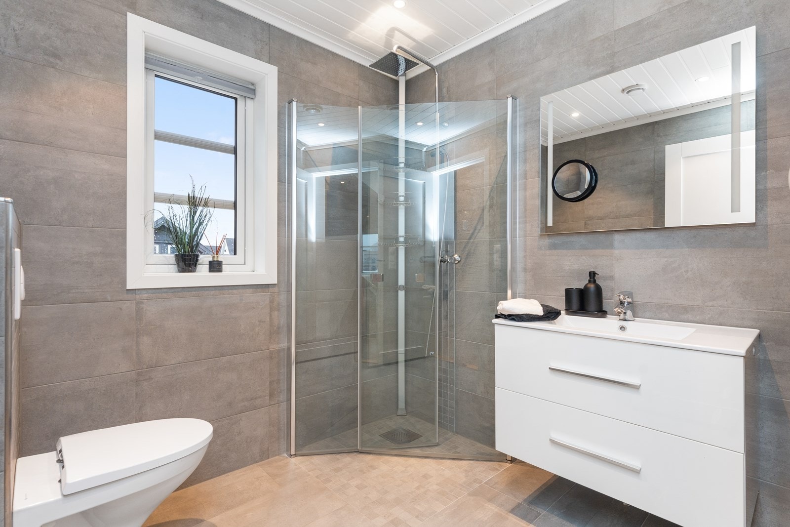 Baderom 2.etg Galleribilde