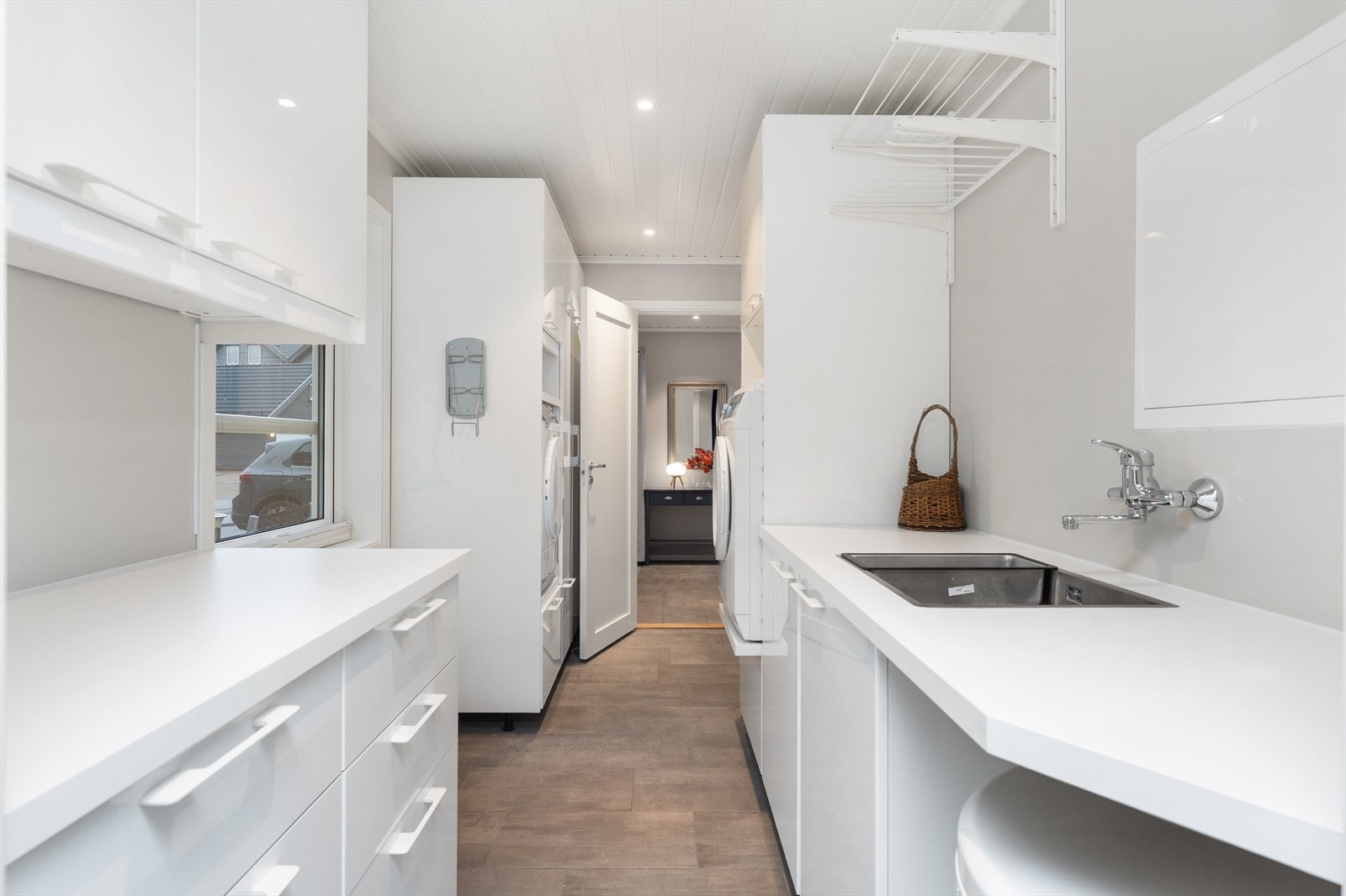 Vaskerom med praktiske løsninger Galleribilde