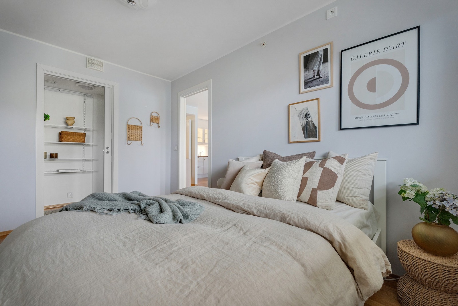 - Det er god plass til ønsket møblering - Galleribilde