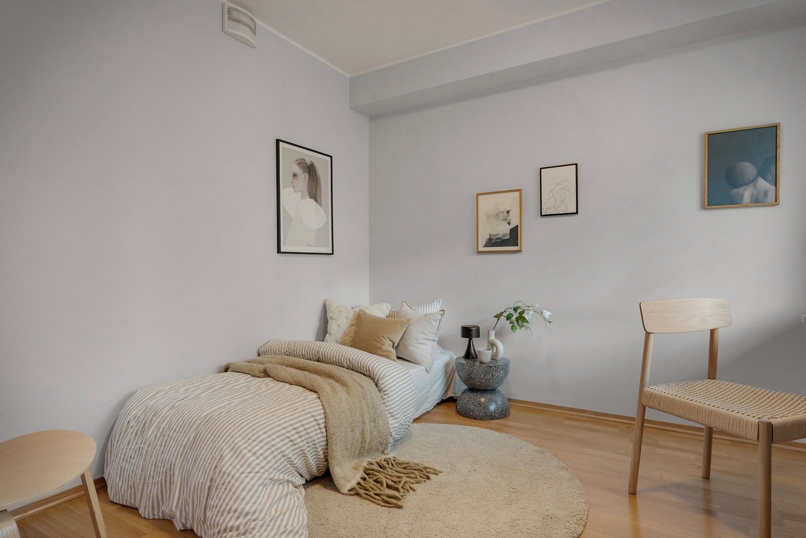 - Soverom nummer to har god størrelse og fleksible møbleringsmuligheter - Galleribilde