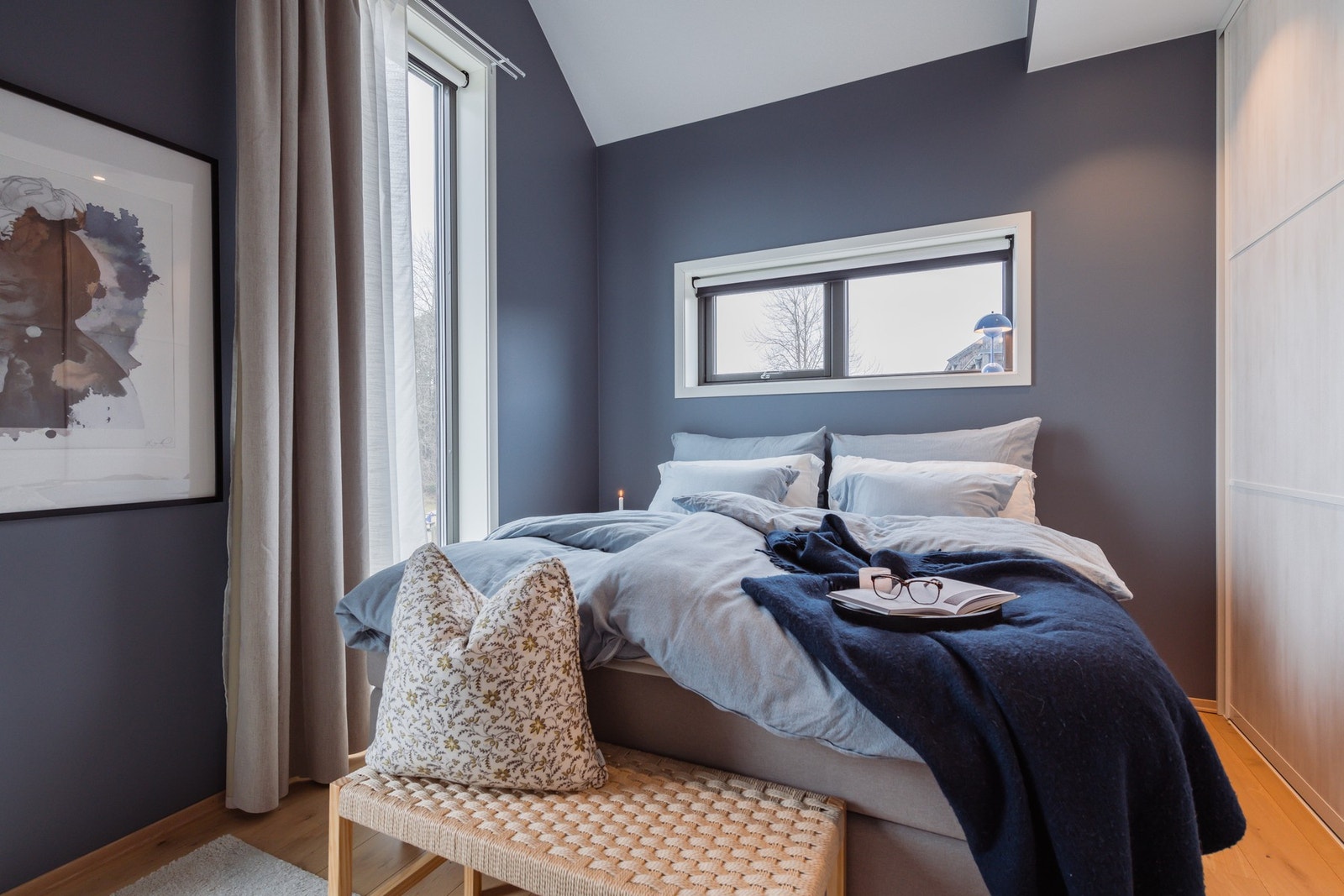 I denne etasjen finner vi også masteravdeling med eget bad. Galleribilde