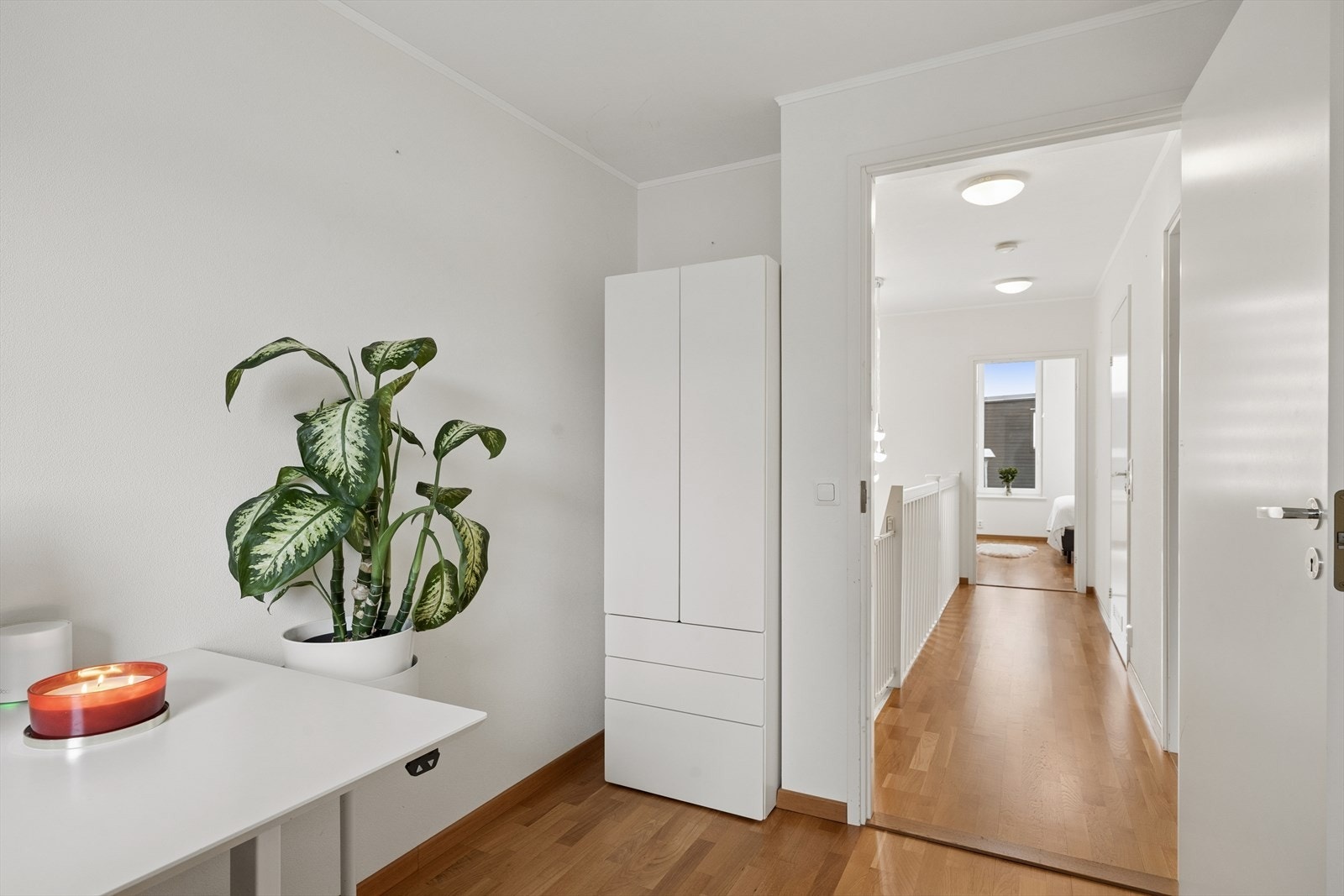 Disse to rommene passer fint som barnerom, gjesterom eller kontor. Galleribilde