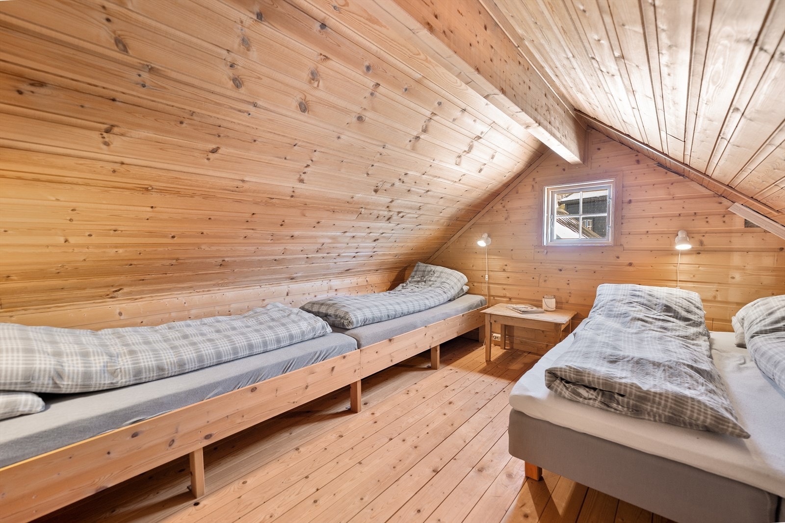 Hytten er i dag innredet med totalt åtte sengeplasser. Galleribilde