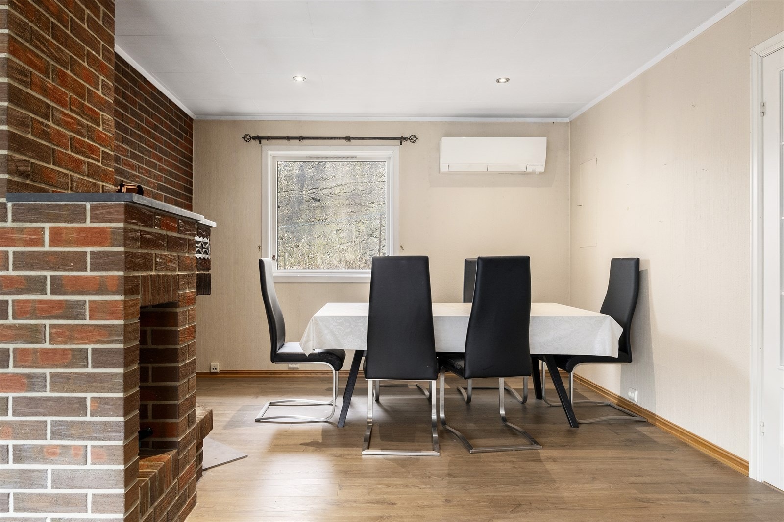 Fin spiseplass Galleribilde