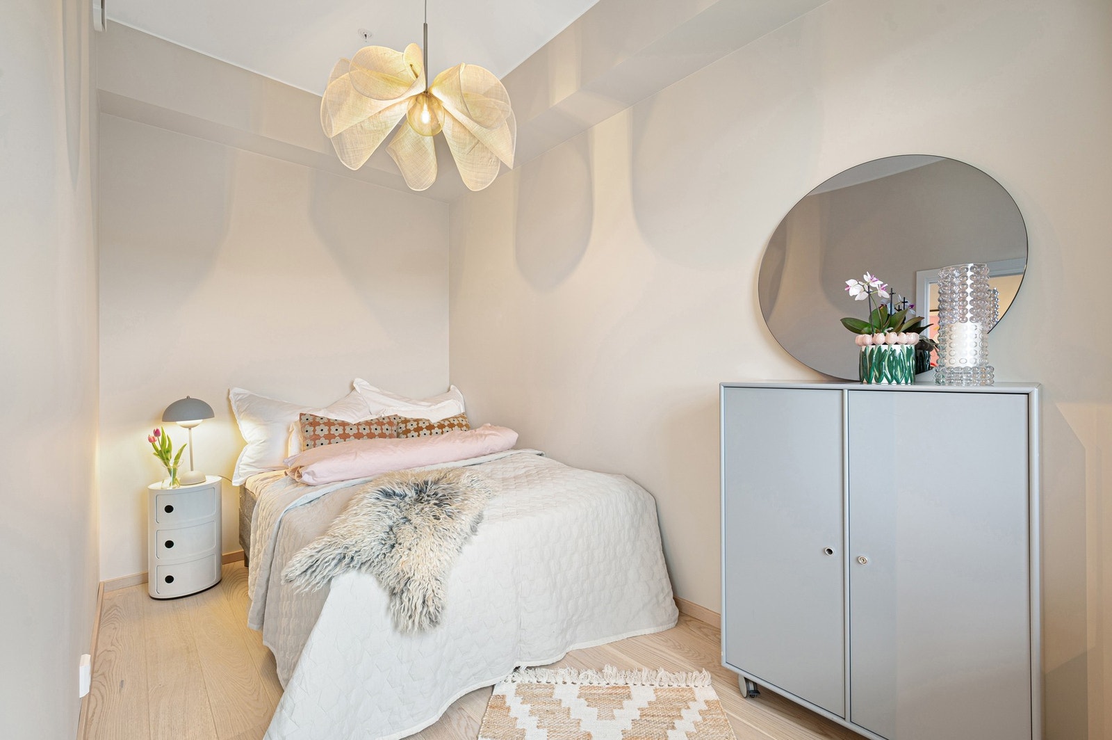 Soverommet er av god størrelse og måler 8,3m². Galleribilde