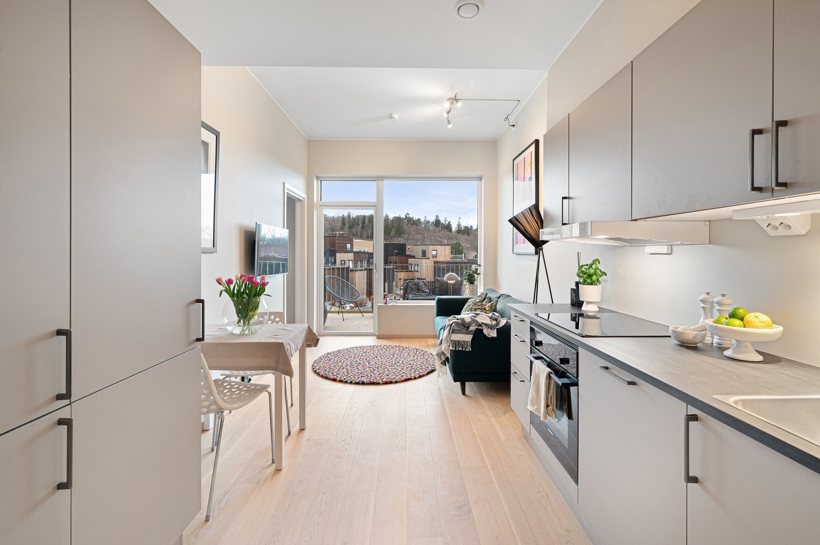 Felleskostnadene inkludere det aller meste med blant annet oppvarming, energi, tv/internett mm. Galleribilde