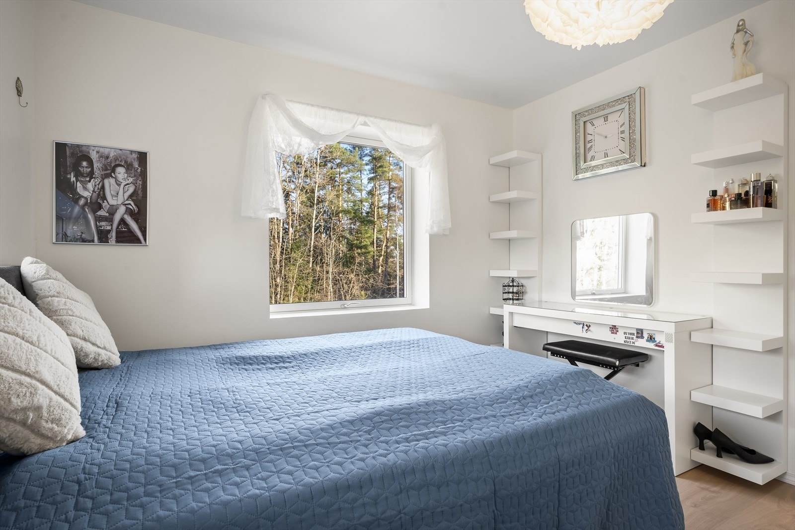 Soverom (2) Galleribilde