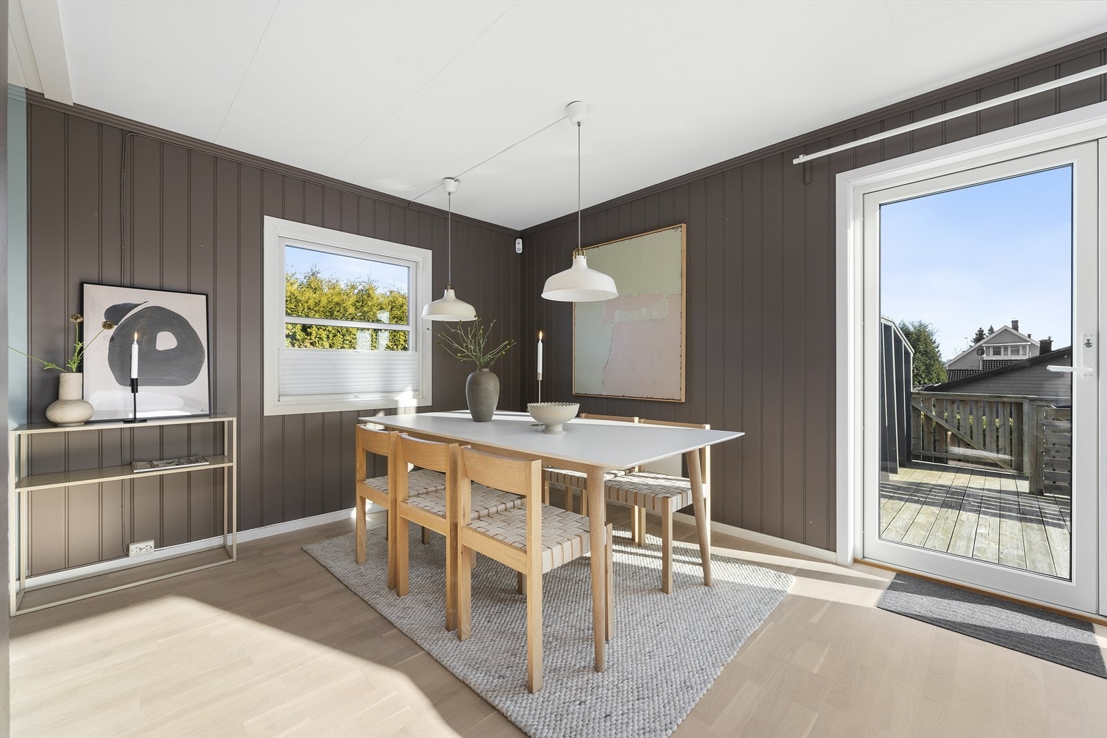 Det er god plass til store spisebord Galleribilde